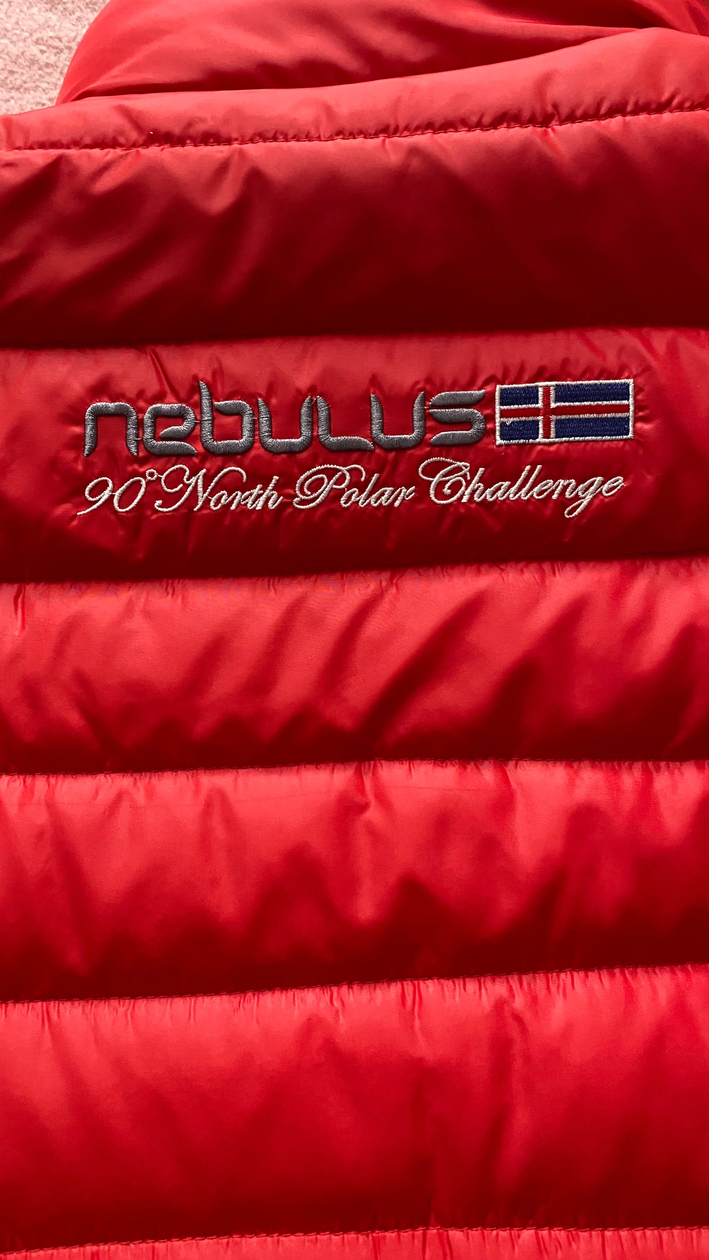 Bezrękawnik nebulus